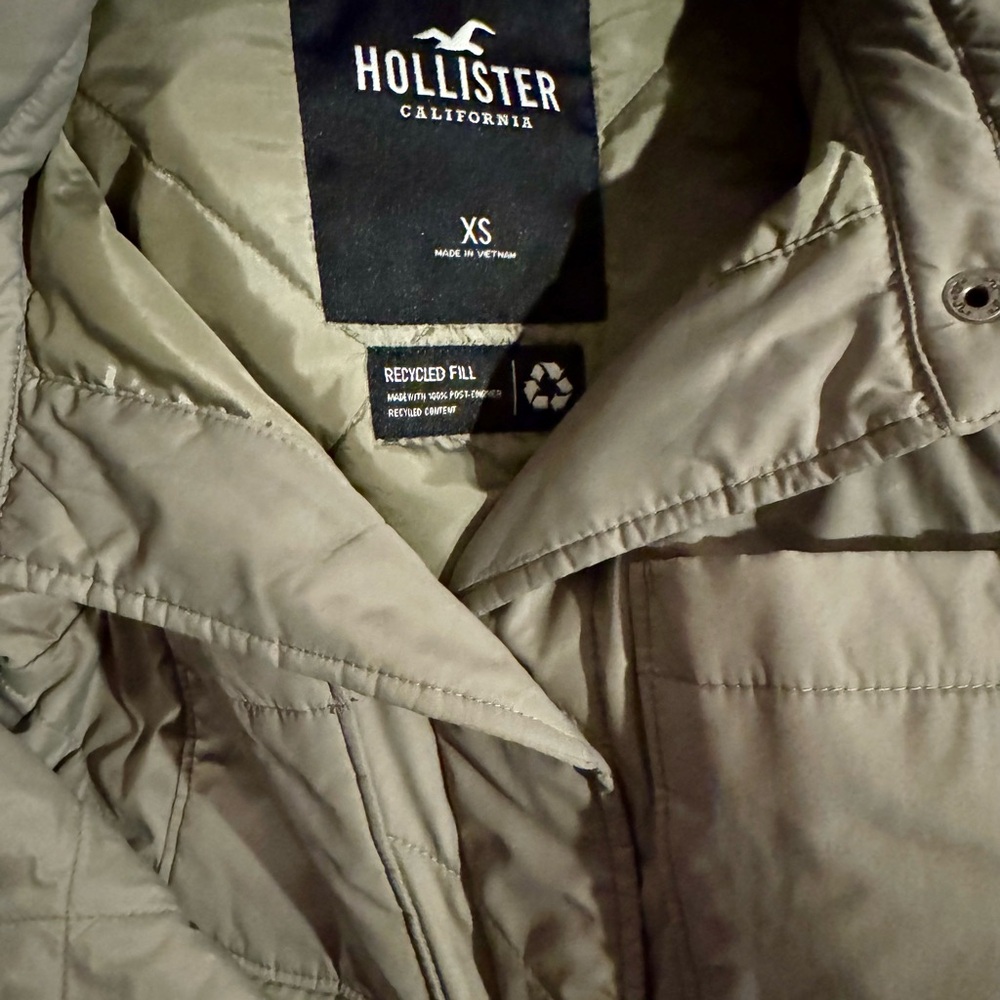 Neutral Quilted Jacket - Picture 4 of 15